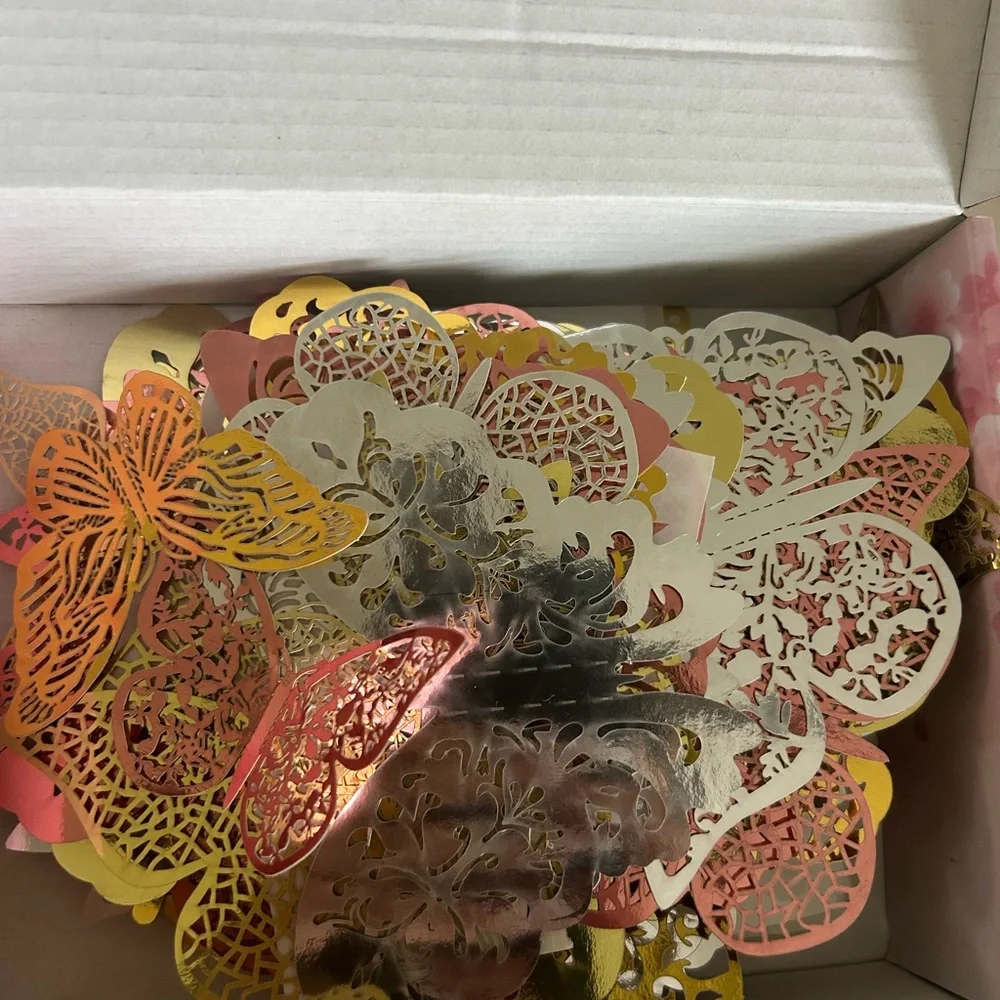 Eternal roses supplies